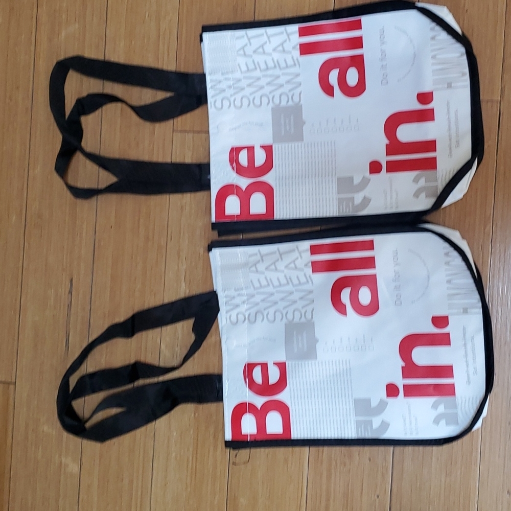 New  Two Lululemon bags  small white red